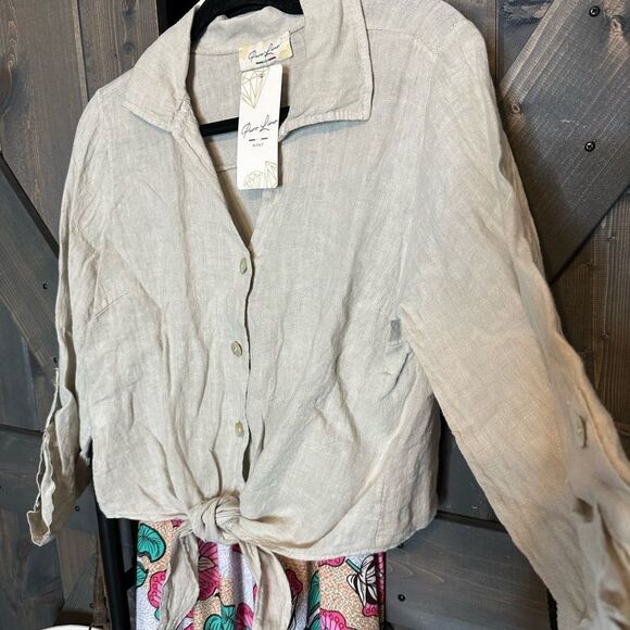 Italian Linen Top - Picture 13 of 13